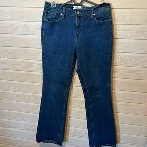 Levi’s 515 bootcut size 14l 32x34 women’s jeans with flaps on back pockets.